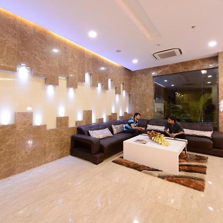 Hotel Alleviate Агра Екстериор снимка